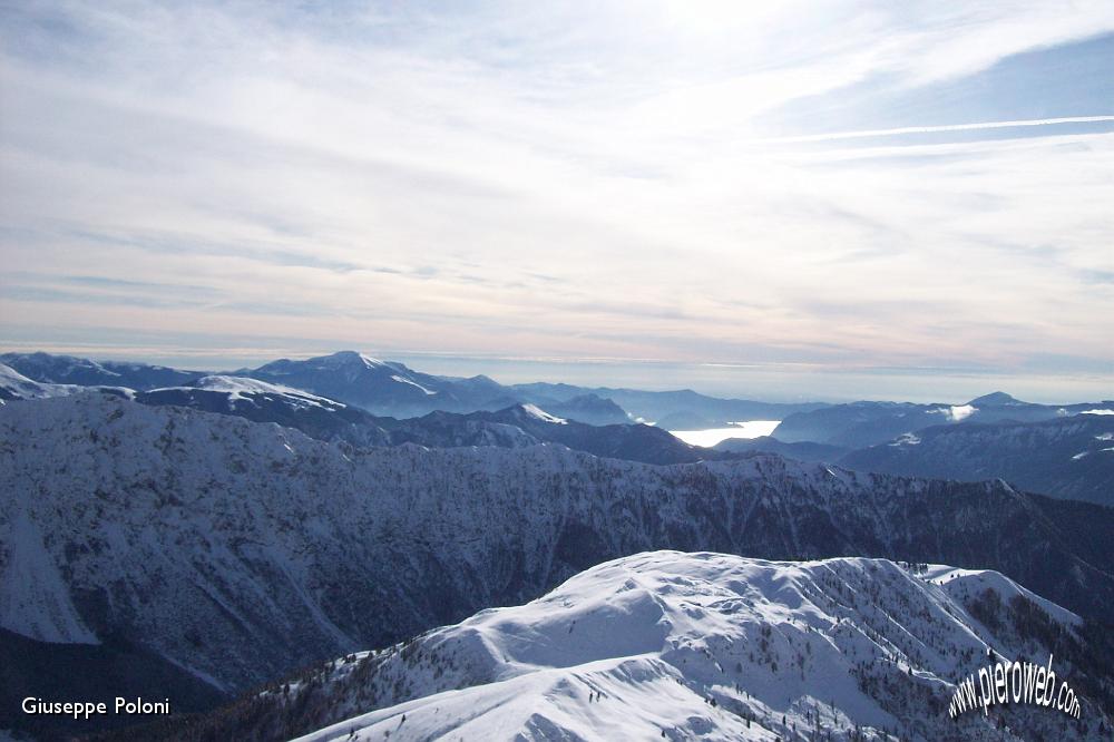 08 ...lontano, il Lago d'Iseo e il Guglielmo .jpg